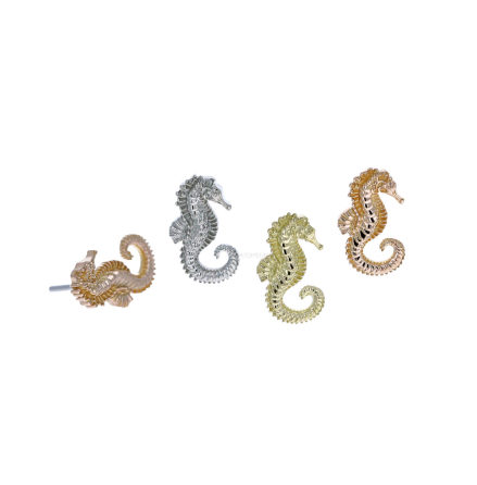 18k Seahorse in gold 7mmtall 4.5mm wide, fitt push pn